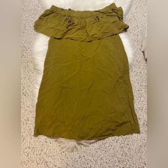 H&M Off The Shoulder Dress - Picture 1 of 3